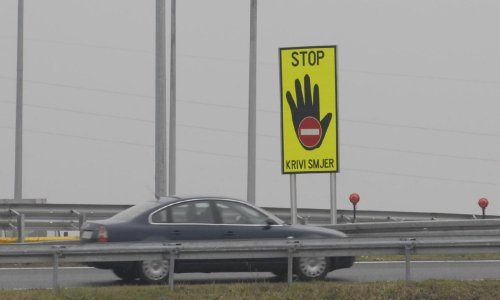 Prometna nesreća na A1 kod Bosiljeva usporava promet prema moru