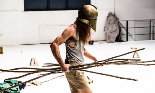 Izazovna i emocionalno potresna 'Antigona' Matije Ferlina pomiče granice teatra