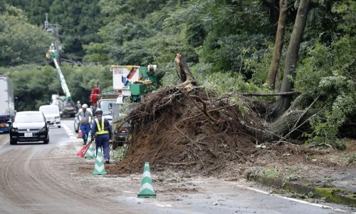 Pljuskovi u Japanu izazvali klizišta blata, dvije osobe smrtno stradale