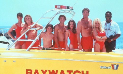 Prošlo je dugih 30 godina: Pogledajte kako danas izgledaju zvijezde serije 'Spasilačka služba'