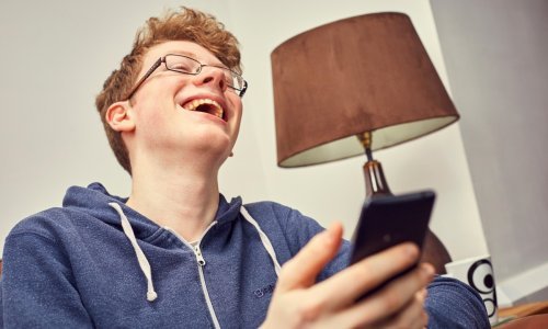 Novo istraživanje je potvrdilo: Mlade Facebook sve manje zanima, ovo su njihove omiljene platforme