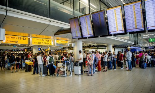 Sudar zrakoplova u Amsterdamu! Avion EasyJeta udario u parkirani Boeing