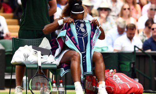 Serena Williams za vrijeme meča čitala nešto s papirića; novinarima objasnila što je to zaista bilo