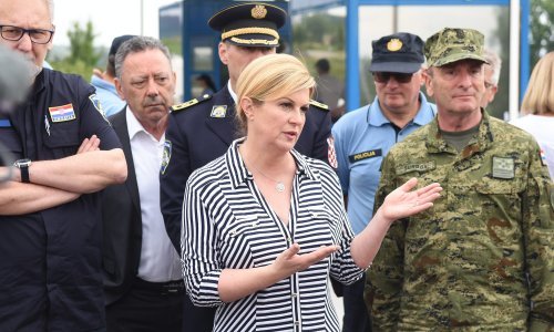Neugodna packa Human Rights Watcha: Nakon priznanja predsjednice o upotrebi sile nad migrantima traži se istraga