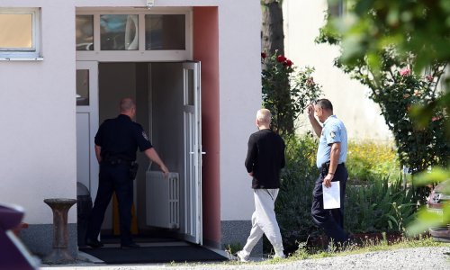 Vozač koji se drogiran sa 150 km/h zabio u tročlanu obitelj priveden na ispitivanje