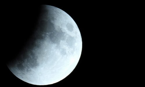 Nova utrka za Mjesec u punom je jeku, a znanstvenici predviđaju izgradnju svemirskih baza