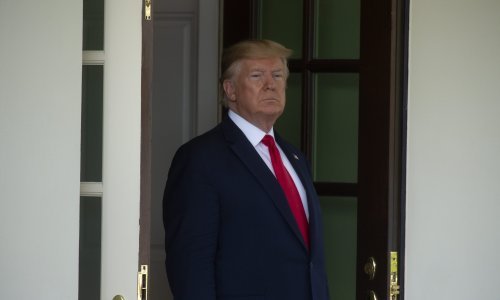 Trump se distancirao od povika 'pošalji je odakle je došla'