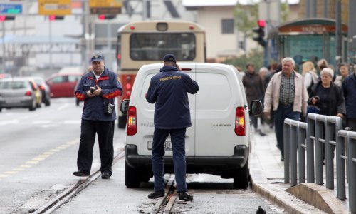 Nema više 'upali sva četiri': Rijeka uvodi nadzorne kamere za nepropisno parkiranje
