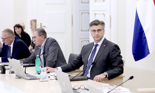 Predsjednik Vlade čestitao mons. Radošu: Iznimno mi je drago...