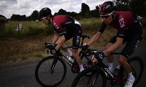 Skandal na Tour de France; biciklisti se potukli za vrijeme utrke, organizator ih diskvalificirao