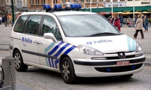 Zarobljeni u užarenom kontejneru kokaina u pomoć pozvali policiju