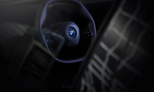 Hoće li volani u budućnosti biti kvadratni? BMW kaže da hoće!
