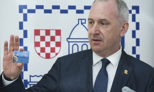 Splitski umirovljenici dobili besplatan ulaz u kazališta, muzeje i na sportska događanja