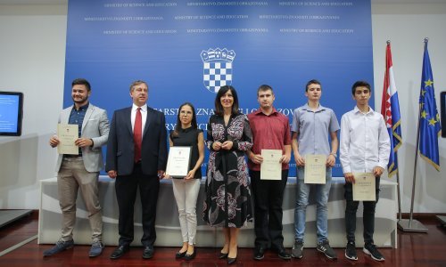 Nagrade i priznanja maturantima za uspjeh na državnoj maturi