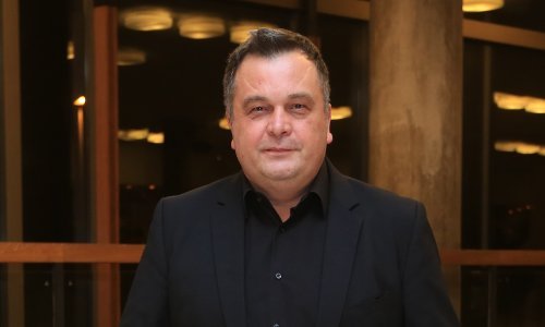 Duško Ćurlić puni baterije na moru