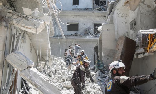 Petnaest civila ubijeno u sirijsko-ruskim zračnim napadima na pobunjeničku enklavu