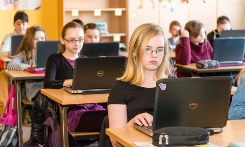 Tri scenarija za nastavak školske godine, novog ministra čeka teška odluka