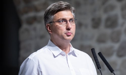 'Dolazak Von der Leyen značajan zbog percepcije o težini Hrvatske uoči predsjedanja Europskim vijećem'