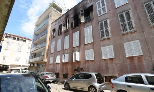 Zbog baterije smartfona izgorio je stan u Zadru - evo što možete napraviti da se to ne dogodi i vama