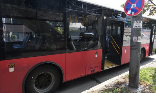 [FOTO] Eksplozija u beogradskom autobusu, šest ozlijeđenih