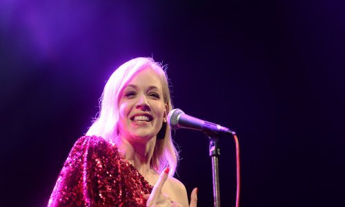 Seksi kombinacija Jelene Rozge: Pokazala noge u vrućim hlačicama