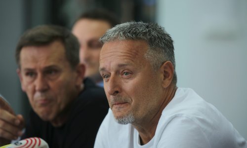 Thompson: Ne znam hoće li se Grabar Kitarović pojaviti na Rivi, pjevat ću Čavoglave. Cijena koncerta? To je neozbiljno pitanje