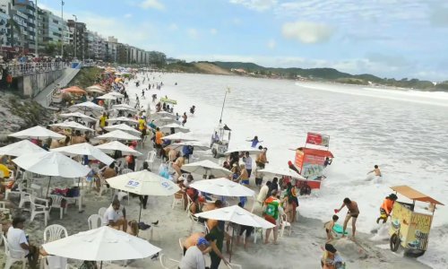 Pogledajte kako je val pomeo plažu u Rio de Janeiru