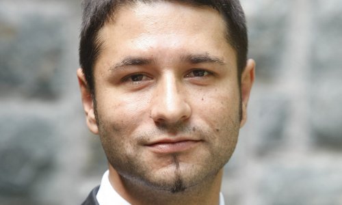 Nenad Hervatin: 'Kada moji biološki roditelji nisu brinuli o meni, oni su me uzeli k sebi i udomili me. Darovali su mi novi život i ja ih zovem mamom i tatom'