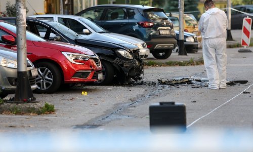 Automobil raznesen bombom u Dugavama u vlasništvu je policajca elitnoga odjela MUP-a