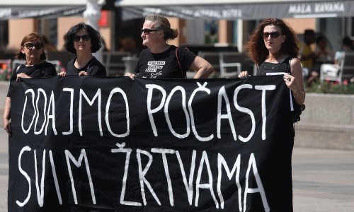 [FOTO] Prosvjed u Zagrebu: 'Zločini počinjeni u Oluji odgovornost su svih nas'