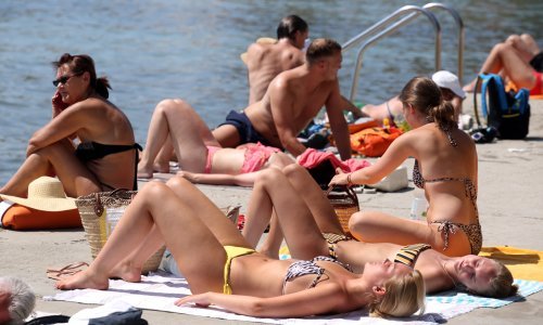 Stigle službene brojke: U srpnju 30.000 turista i 400.000 noćenja manje nego lani