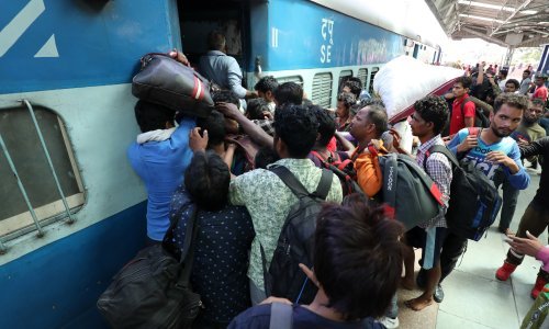 Pakistan obustavio željezničku vezu s Indijom