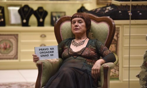 Vlasta Delimar ponovo provocira: Izvela performans 'Pravo na orgazam iznad 60'