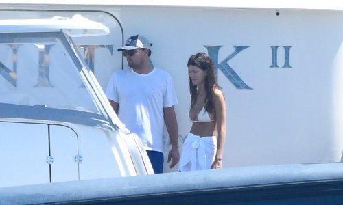 Spoj u četvero: Leonardo DiCaprio i Sean Penn sa svojim mlađahnim djevojkama krstare Mediteranom