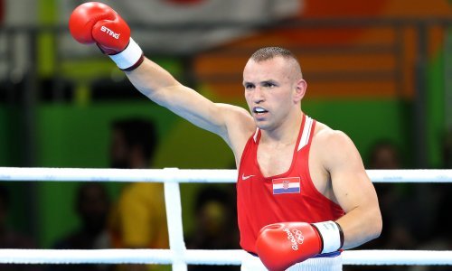 Hrvatski boksač Hrvoje Sep nastavio savršeni niz; deveti trijumf stigao je nakon ubojitog nokauta