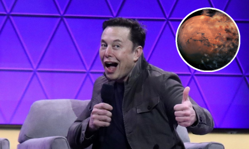 Elon Musk rado bi bombardirao Mars i ima teoriju zašto je to dobra ideja