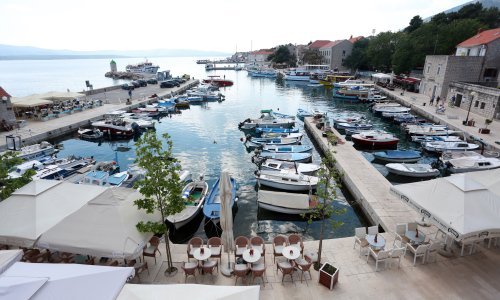 Mjuzikl 'Mi o vuku' na bolskom teatru pod zvijezdama