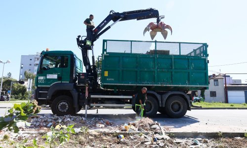 Tek nakon objave u medijima zagrebačka Čistoća odlučila počistiti divlje odlagalište otpada nedaleko od Gradske uprave
