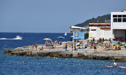 Prihodi od stranih turista u prvoj polovici godine 2,72 milijarde eura