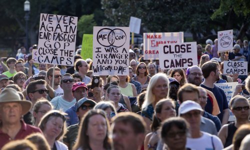 SAD: Migranti odsad mogu biti zadržani u pritvoru neograničeno