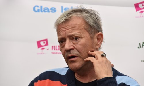 Emir Hadžihafizbegović završio u bolnici, otkazane njegove zakazane predstave