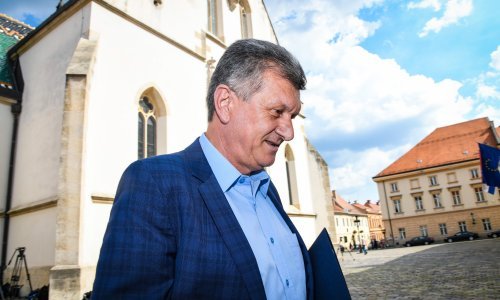 Kujundžić: Postoji realna mogućnost da se u zdravstvu povećaju plaće