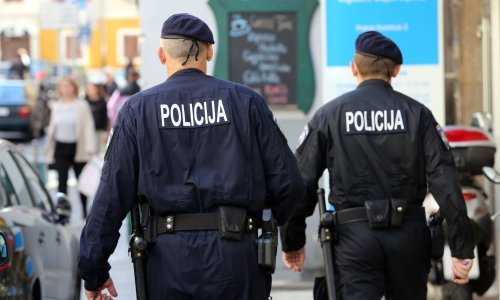 Zaprijetio zaposlenici nožem pa odnio 3000 kuna