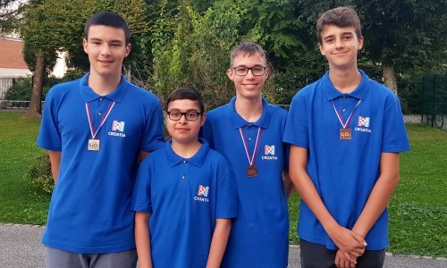 Upoznajte mladiće koji su na Europskoj juniorskoj informatičkoj olimpijadi osvojili tri medalje