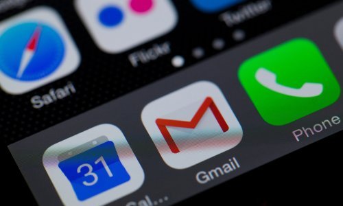 Stiže noćni način rada za Gmail, možete vidjeti kako izgleda već sad