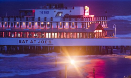 Uragan Dorian divlja po Bahamima, brojne kuće uništene, poginuo osmogodišnji dječak