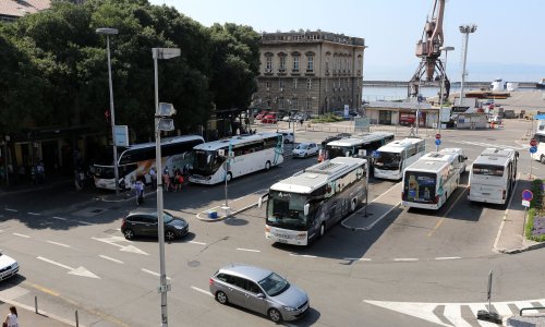 Žena na kolodvoru u Rijeci nasjela na 'šibicarenje', ostala je bez nekoliko tisuća kuna