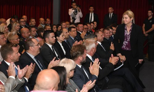 Grabar-Kitarović u Virovitici: Kritika nije hajka, nisam oporba Vladi
