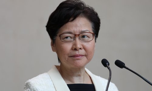 Čelnica Hong Konga priprema se za susret s građanima na stadionu