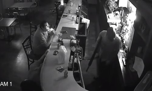 Našao se usred oružane pljačke i nonšalantno odbio surađivati